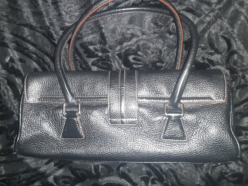 BURBERRY PURSE - Picture 5 of 13